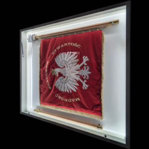 Gablota na sztandar FANION 120x120x13 cm