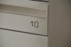 Skrzynka zbiorcza skośna nierdz. SZs-4n LUX